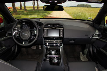 intérieur jaguar xe
