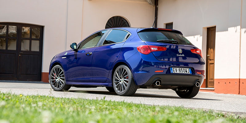 interieur alfa romeo giulietta qv 240