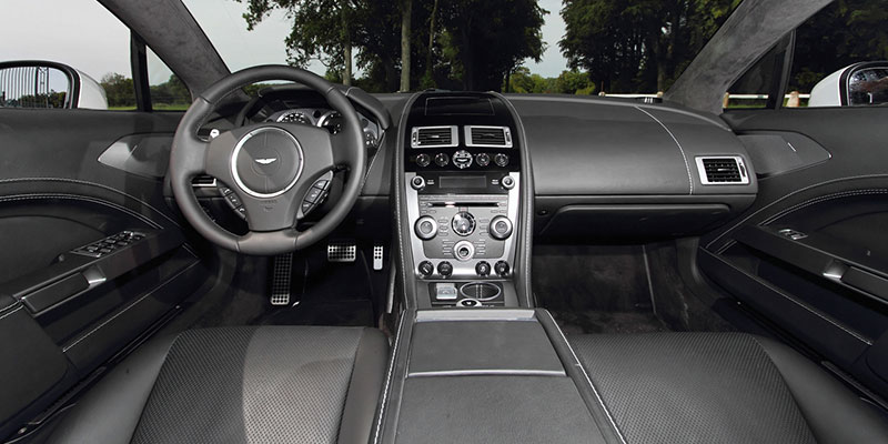 interieur aston martin rapide