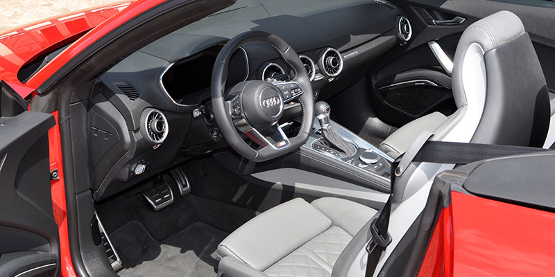 intérieur audi tt fv/8s roadster