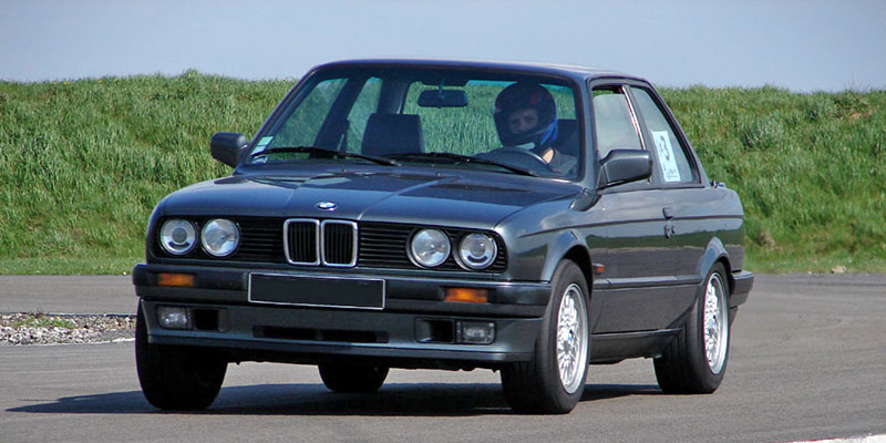 essai bmw 325i e30