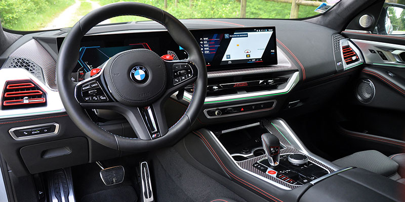 interieur bmw xm label red