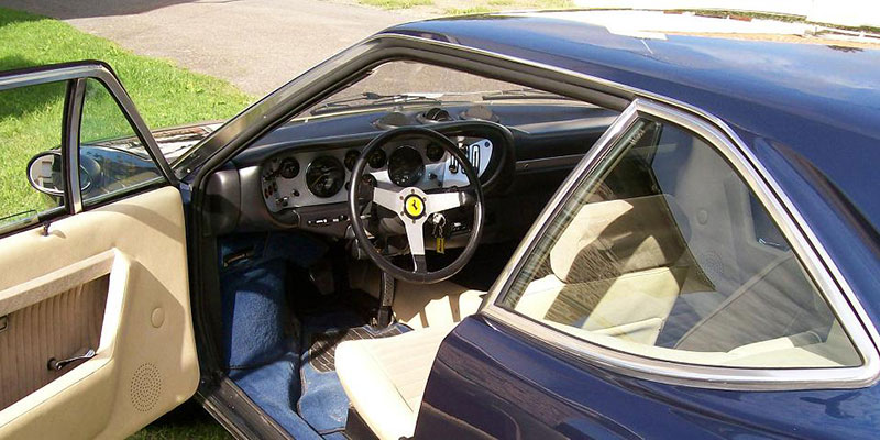 interieur ferrari dino 308 gt4