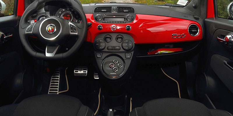 interieur fiat 500c abarth