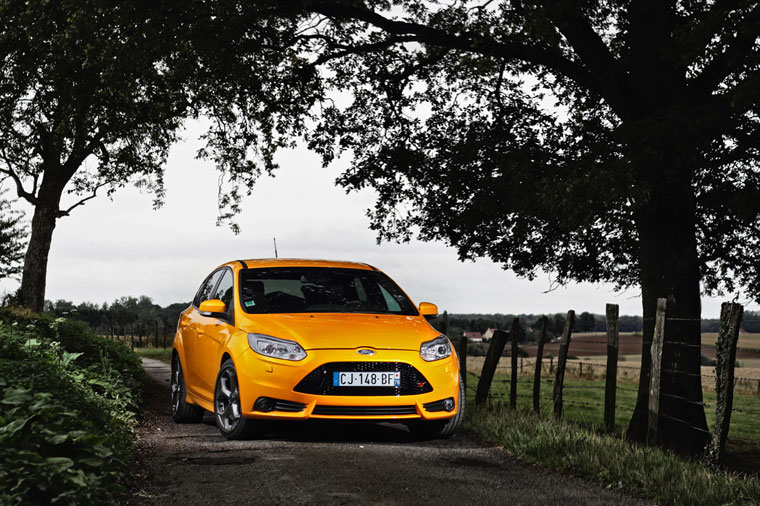 ford focus 3 st 250