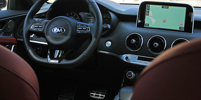 interieur kia stinger