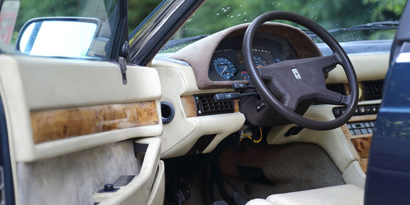 intérieur maserati 430