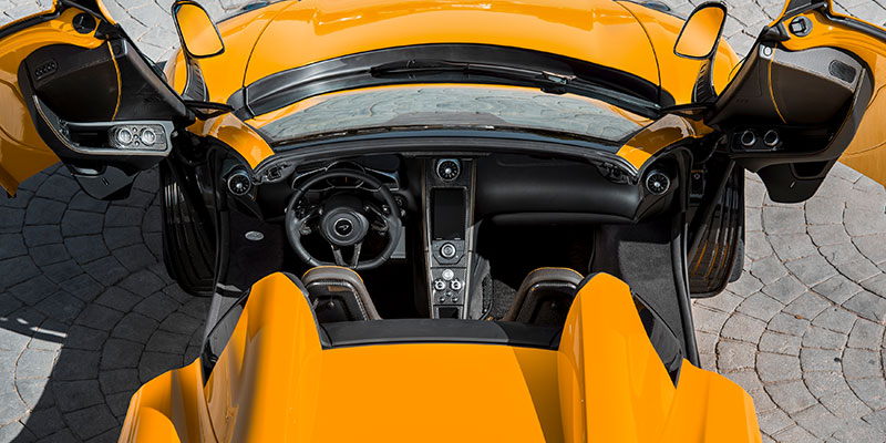 interieur mclaren 12c spider