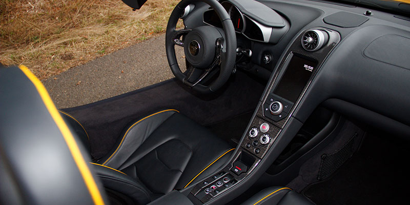 interieur mclaren 650s spider