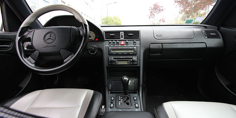 interieur mercedes c43 amg w202