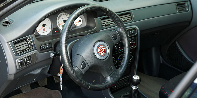 interieur mg zs 180