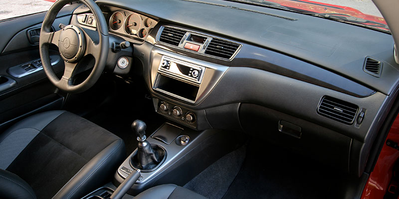 interieur mitsubishi lancer evo 9