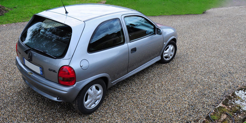 opel corsa b gsi 16v arrière