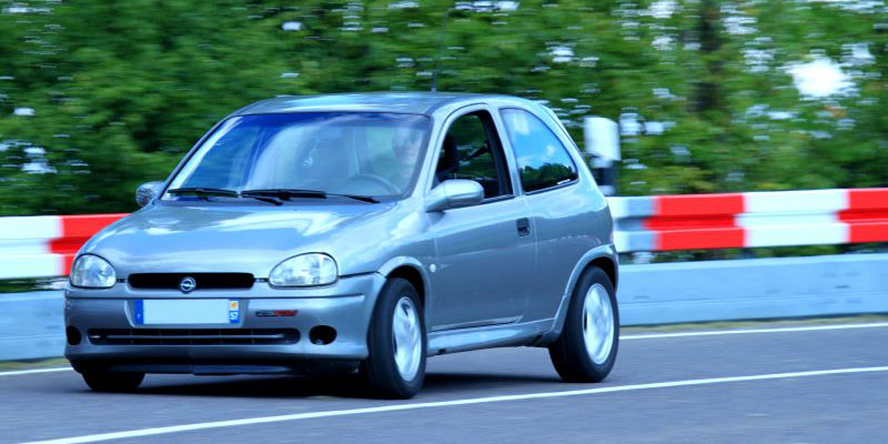 essai opel corsa b gsi16v 109 ch