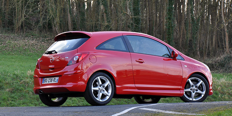 arriere opel corsa d gsi 1.6t 150 ch