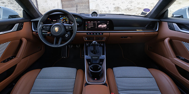 interieur porsche 911 992 sport classic 2023