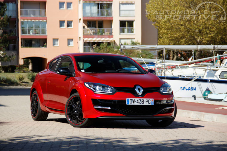 RENAULT MEGANE III COUPE 2.0 TURBO 275 RS TROPHY N°0047 - Voiture