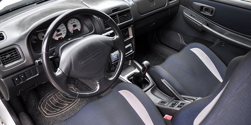 interieur subaru impreza gt turbo