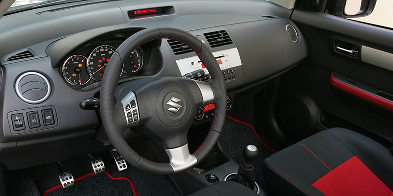 interieur suzuki swift sport 125 ch