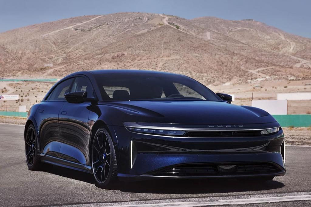 La Lucid Air Sapphire humilie les meilleures supercars sur un 0-200-0 mph La Lucid Air Sapphire humilie les meilleures supercars sur un 0-200-0 mph