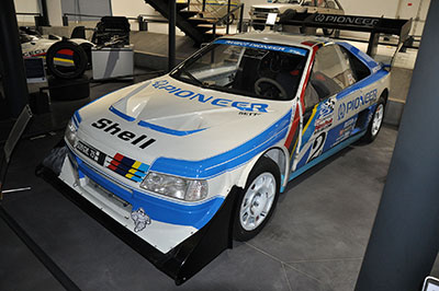 musée aventure peugeot sochaux peugeot 405 t16 pikes peak ari vatanen