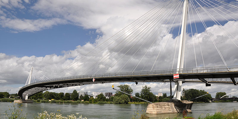 strasbourg passerelle mimram jardin des deux rives